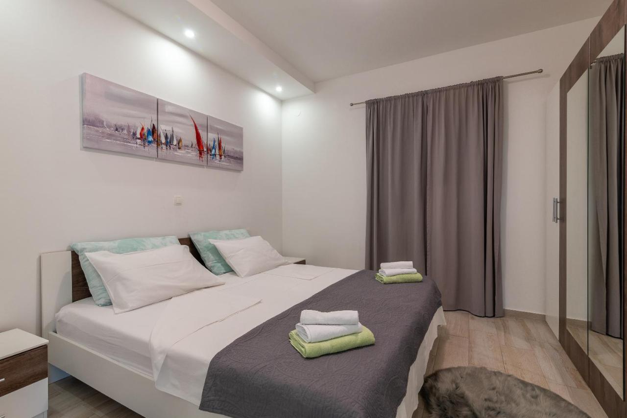 Ela Trogir