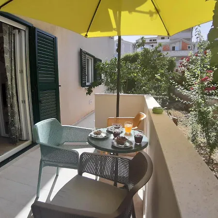 Apartment Ela Trogir Exterior photo