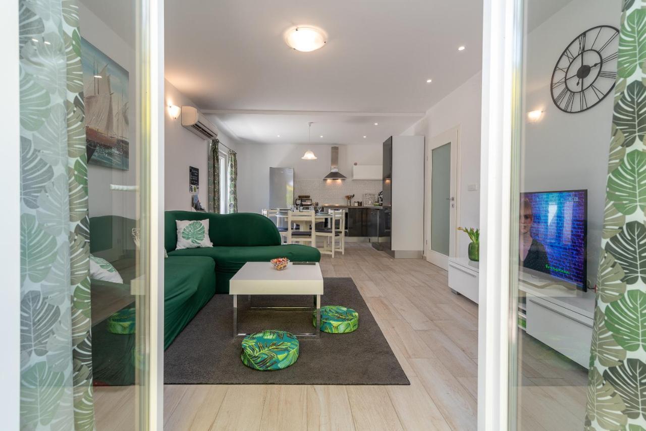 Apartament Ela