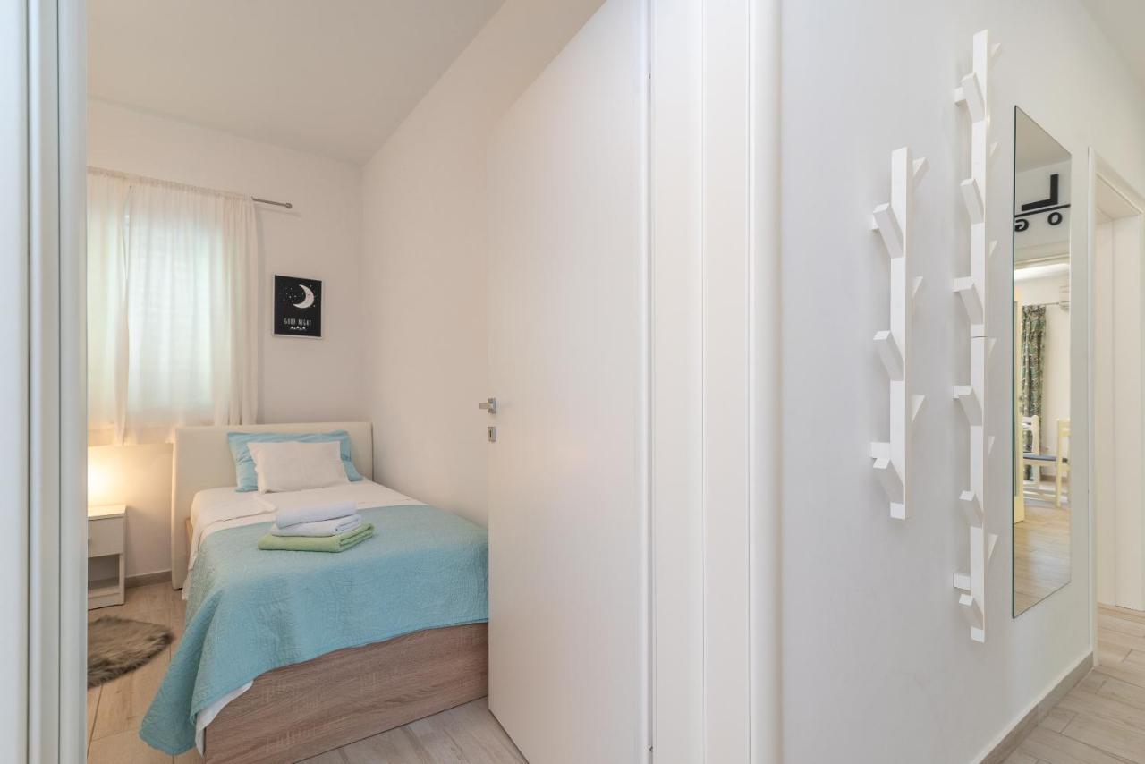 Ela * Trogir